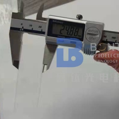 ویفر لیتیوم نیوبات 1 نانومتری Ra مورد استفاده در مناطق مرئی مادون قرمز نزدیک و مادون قرمز میانی